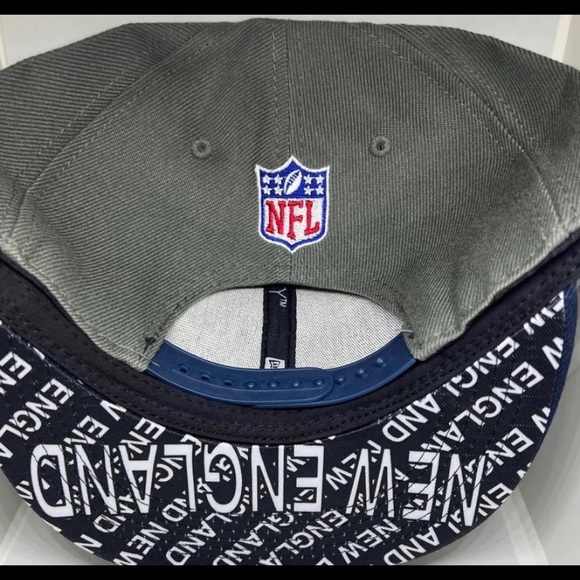 Hat‎ - Picture 3 of 3